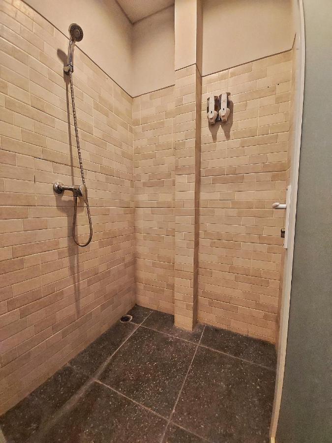 Lushy Hostel Canggu Dış mekan fotoğraf